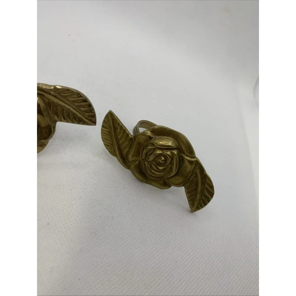 BRASS ROSE NAPKIN RINGS ~ SET OF 2 - Picture 3 of 4